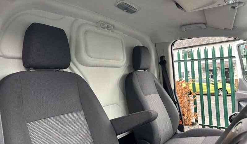 
								Ford Transit Custom full									