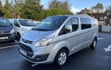 FORD TRANSIT CUSTOM 2.0 TDCI 130 290 LWB LIMITED LR CrewCabVan