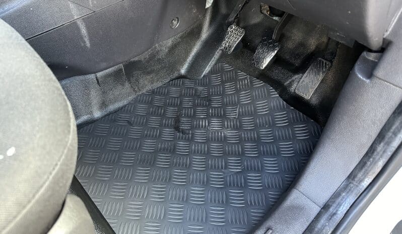 
								Ford Transit Courier 1.5 TDCi Trend Panel Van 5dr Diesel Manual L1 Euro 6 (95 ps) full									